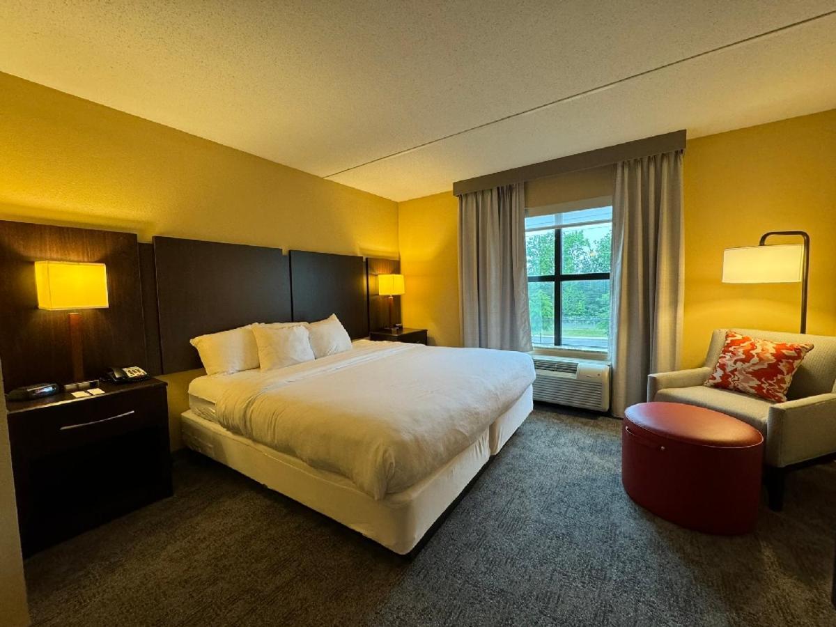 Comfort Inn & Suites Lexington Park Esterno foto