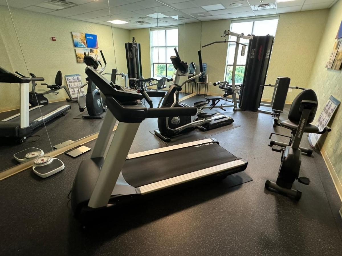Comfort Inn & Suites Lexington Park Esterno foto