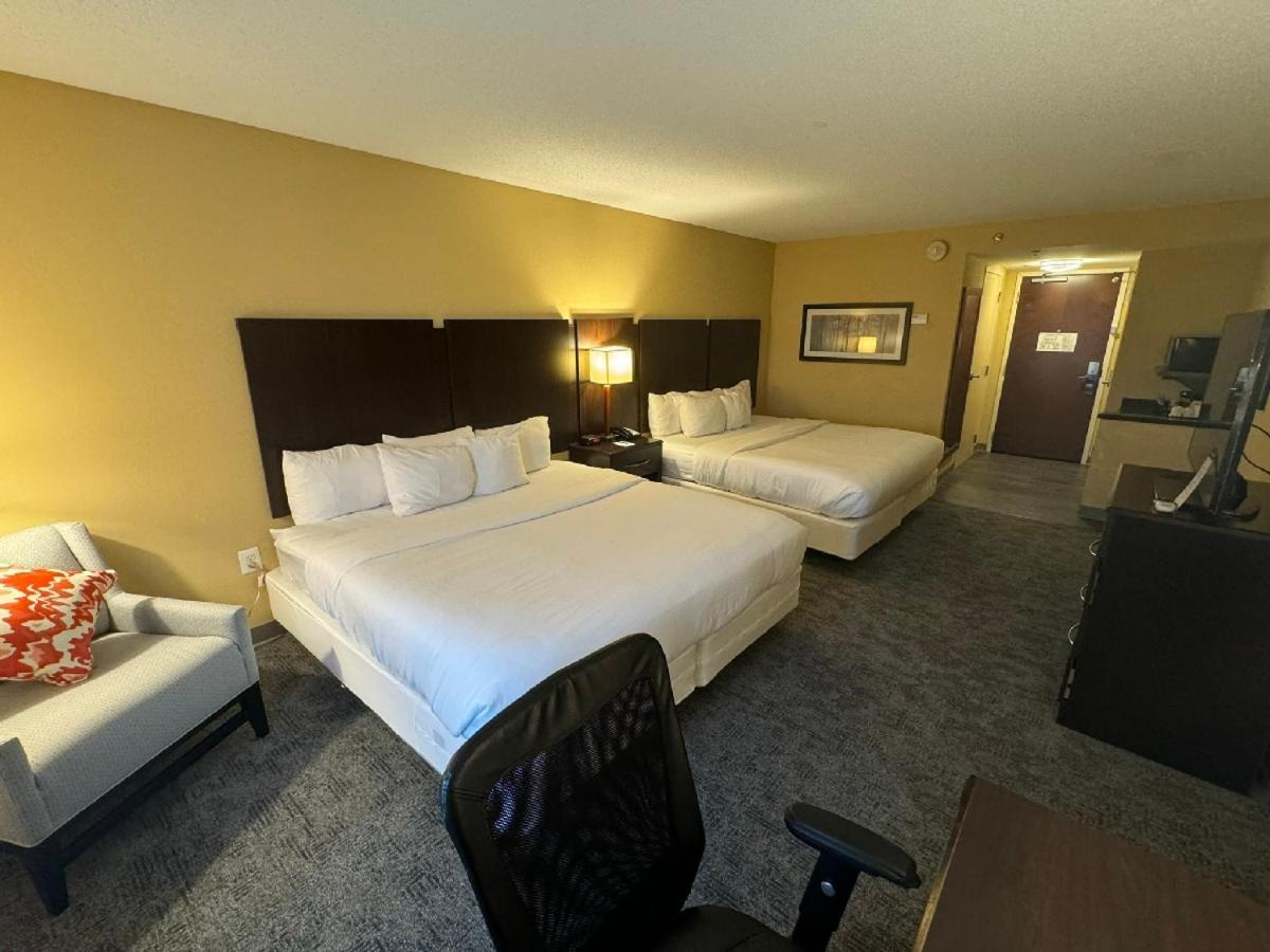 Comfort Inn & Suites Lexington Park Esterno foto