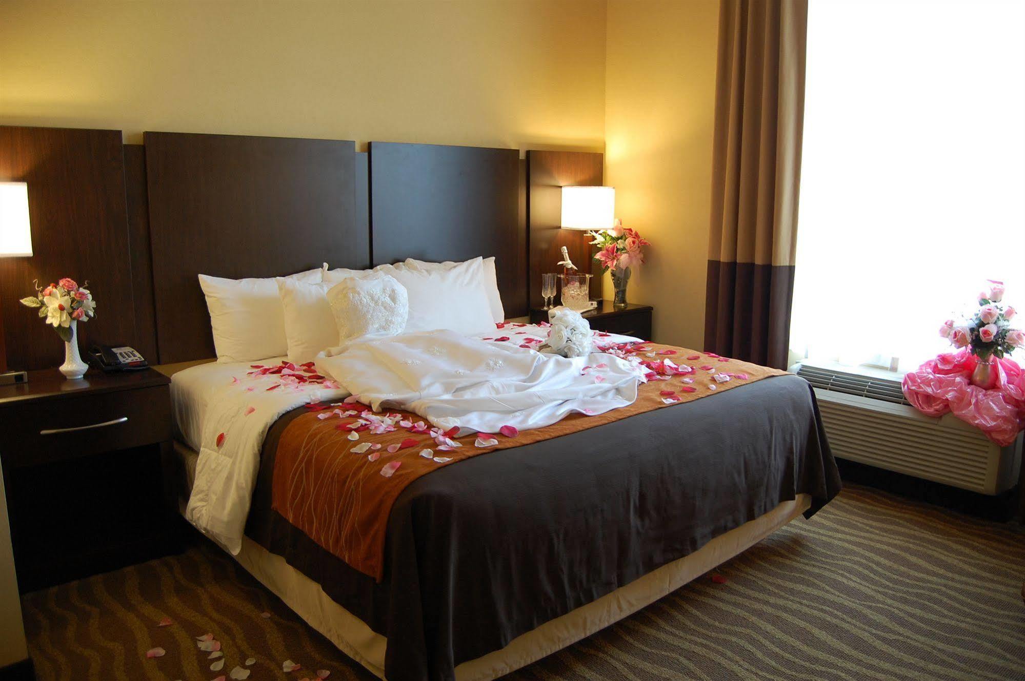 Comfort Inn & Suites Lexington Park Esterno foto